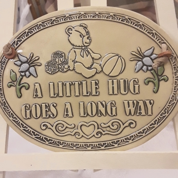 Vintage Trinity Pottery 7"x5" Teddy Bear wall Decorative sign - Picture 8 of 8